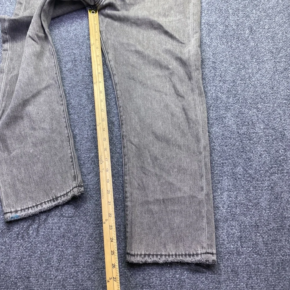 Levis measurements waist